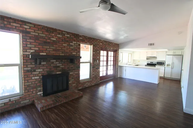 $2,499 | 621 West Los Lagos Vista Avenue, Mesa, AZ 85210