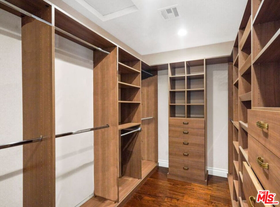 1774 Washington Way Venice, CA 90291 - Photo 15 of 30