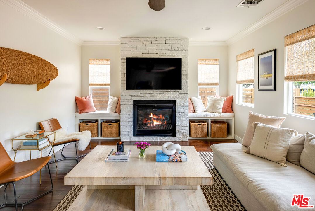 1774 Washington Way Venice, CA 90291 - Photo 4 of 30