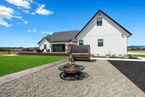 $2,495,000 | 15400 Seymour Avenue, San Martin, CA 95046