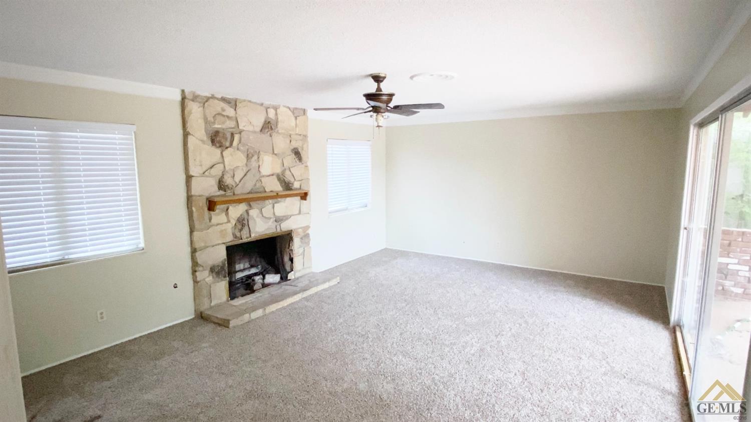 3001 Panorama Drive Bakersfield, CA 93306 - Photo 2 of 21