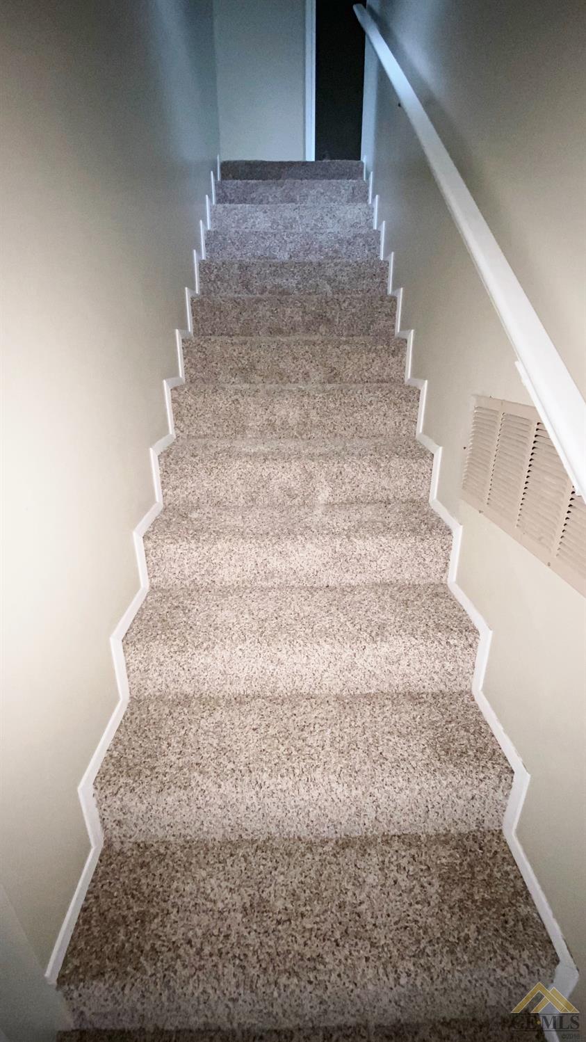 3001 Panorama Drive Bakersfield, CA 93306 - Photo 11 of 21