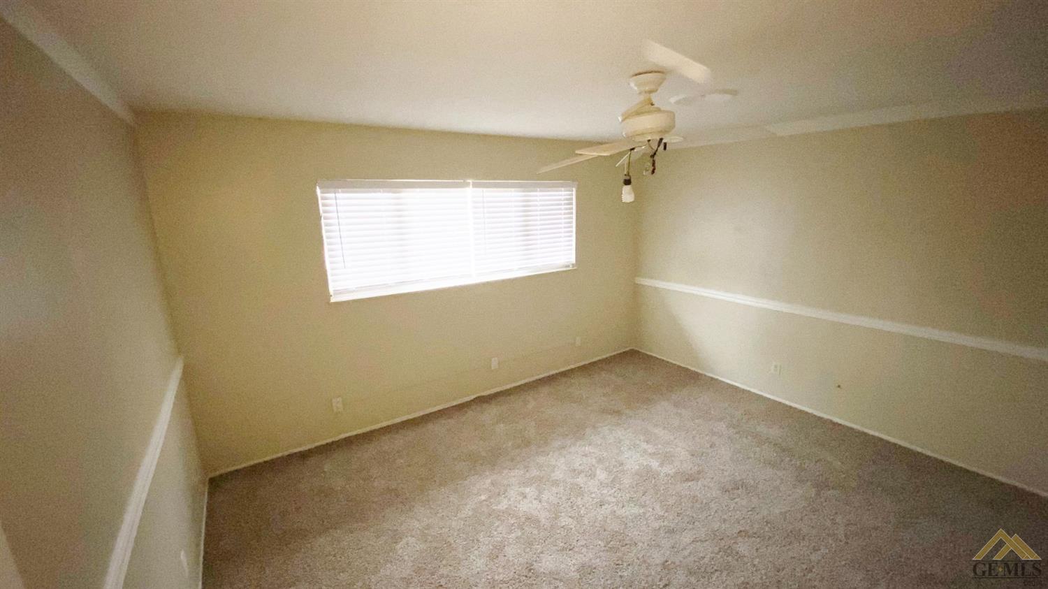 3001 Panorama Drive Bakersfield, CA 93306 - Photo 12 of 21