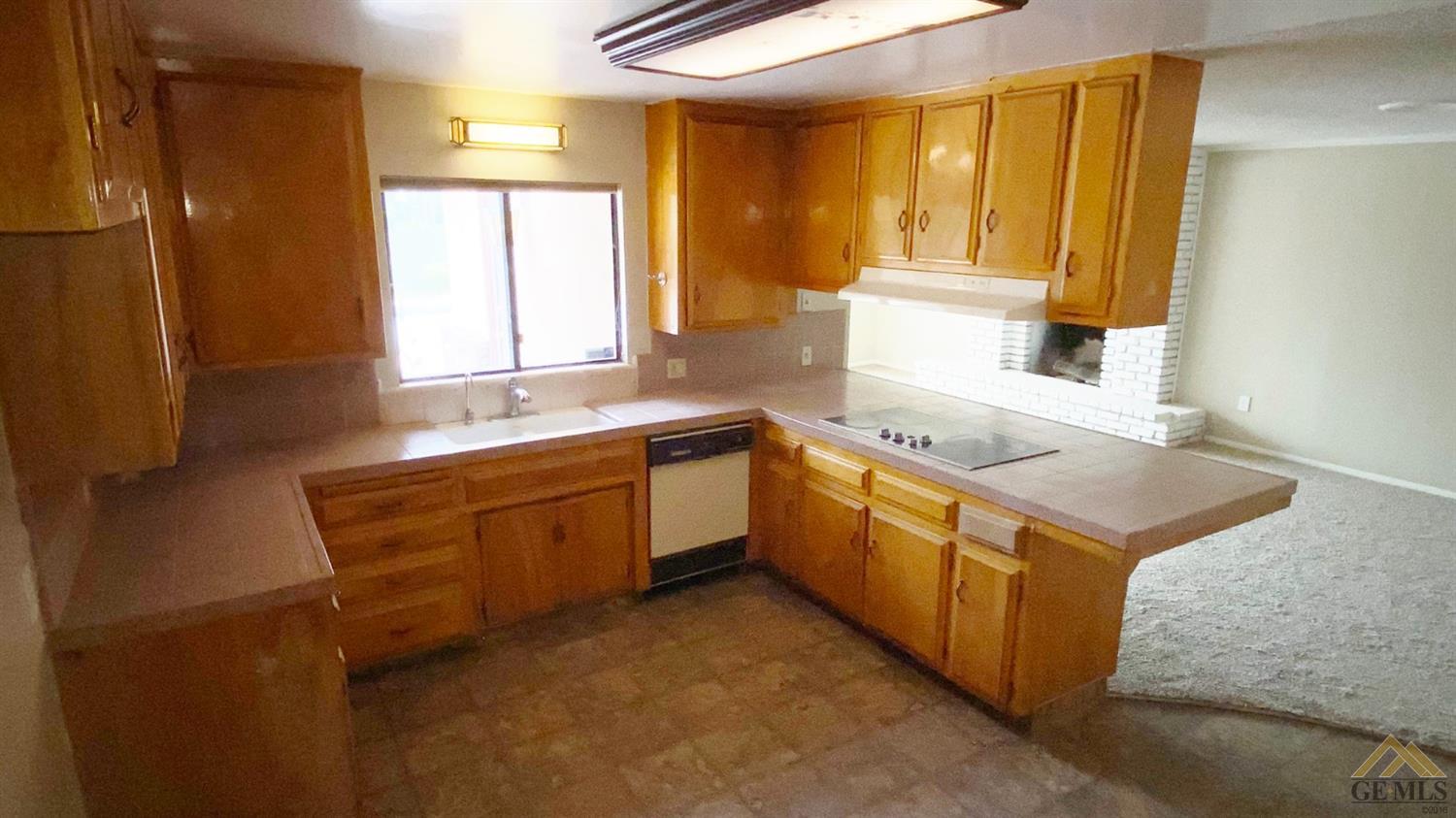 3001 Panorama Drive Bakersfield, CA 93306 - Photo 6 of 21