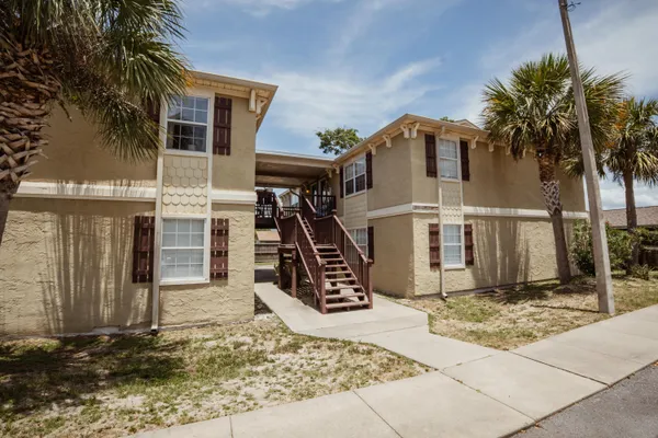 $1,175 | 719 South Berthe Avenue, Unit 17, Panama City, FL 32404
