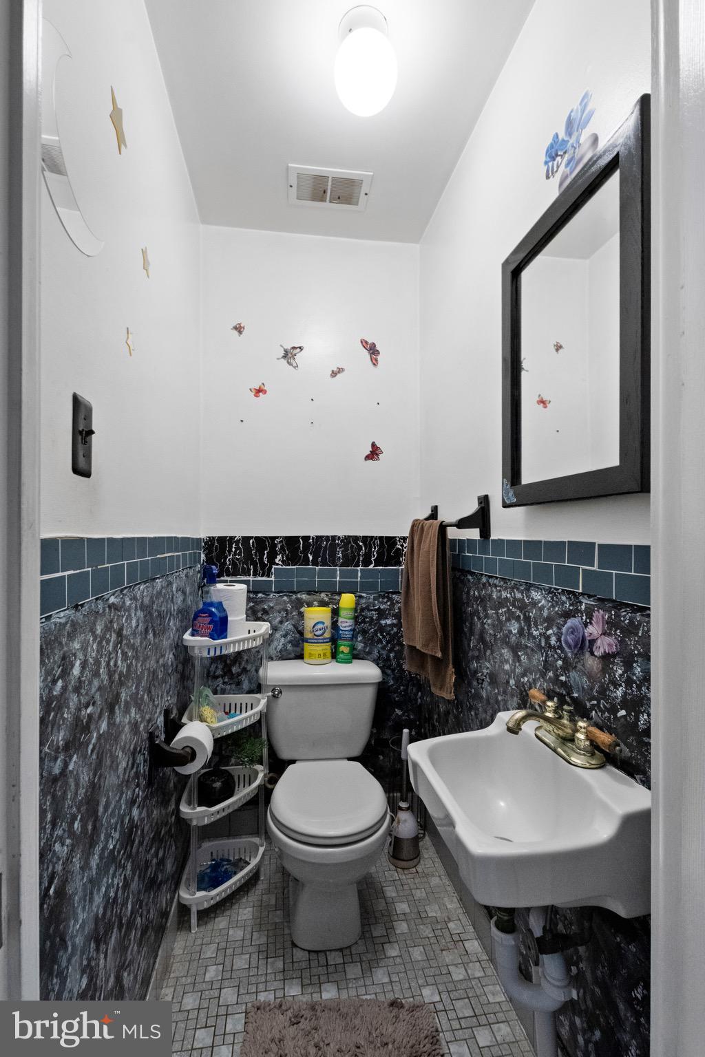 826 Avon Road Philadelphia, PA 19116 - Photo 12 of 23 Gallery Image 12