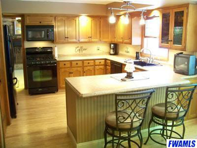 2230 Stonington Road Fort Wayne, IN 46845 - Photo 9 of 24