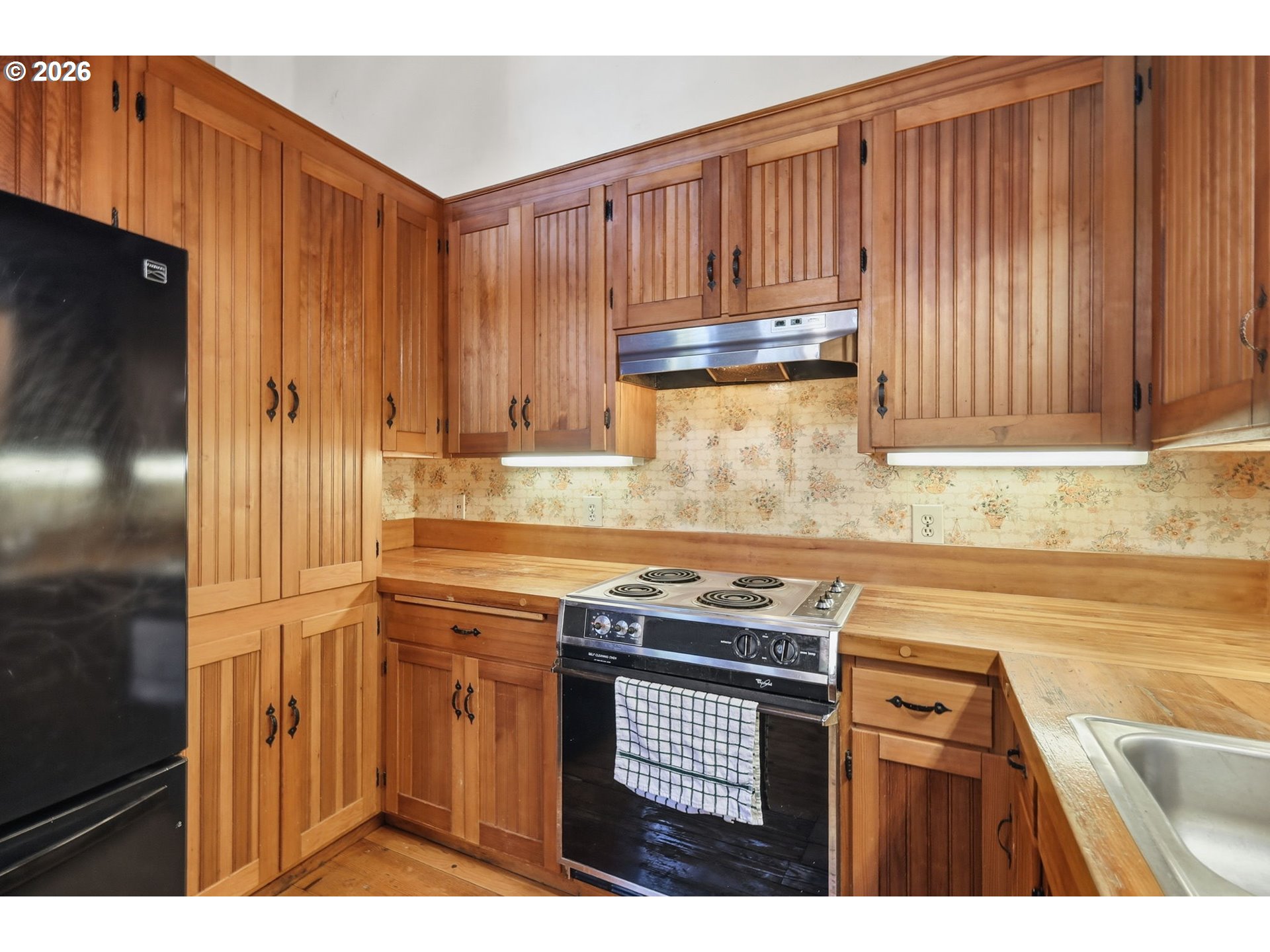 93156 Ewing Road Springfield, OR 97478 - Photo 10 of 47 Kitchen