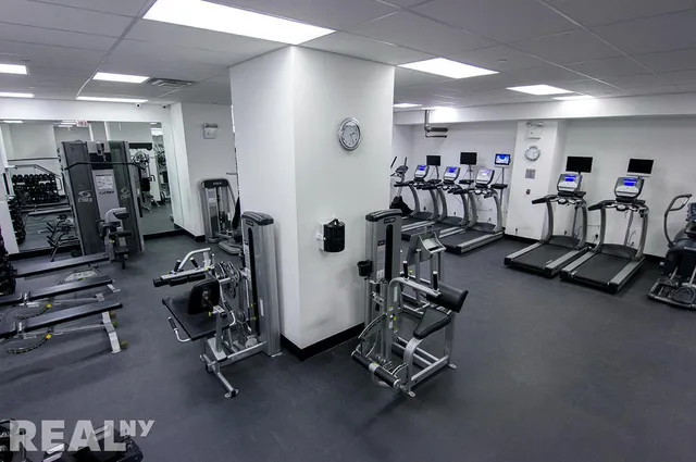 $999,950 | 400 East 56th Street, Unit 36O | Sutton Place