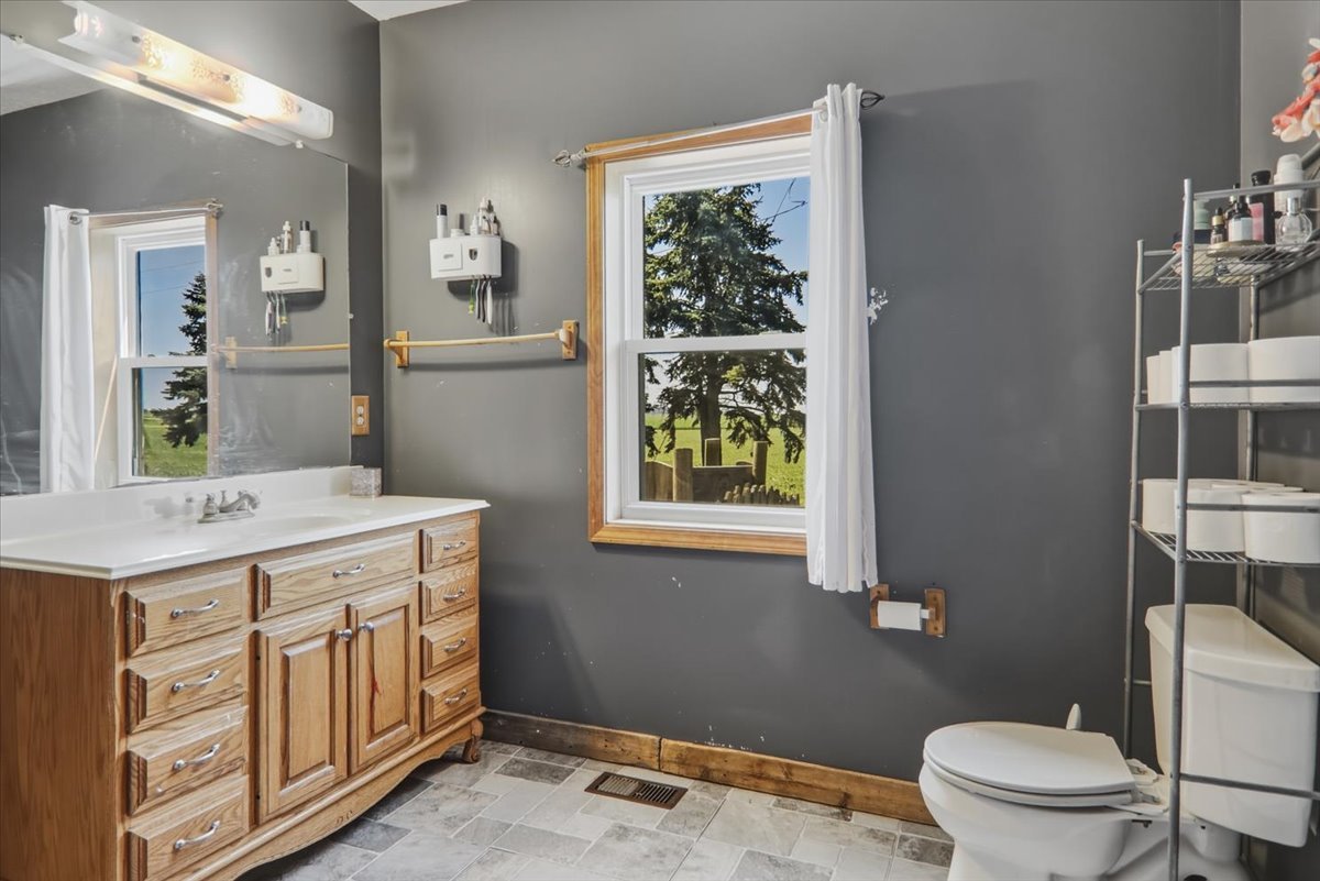 17669 North 2400 East Road Towanda, IL 61776 - Photo 8 of 23