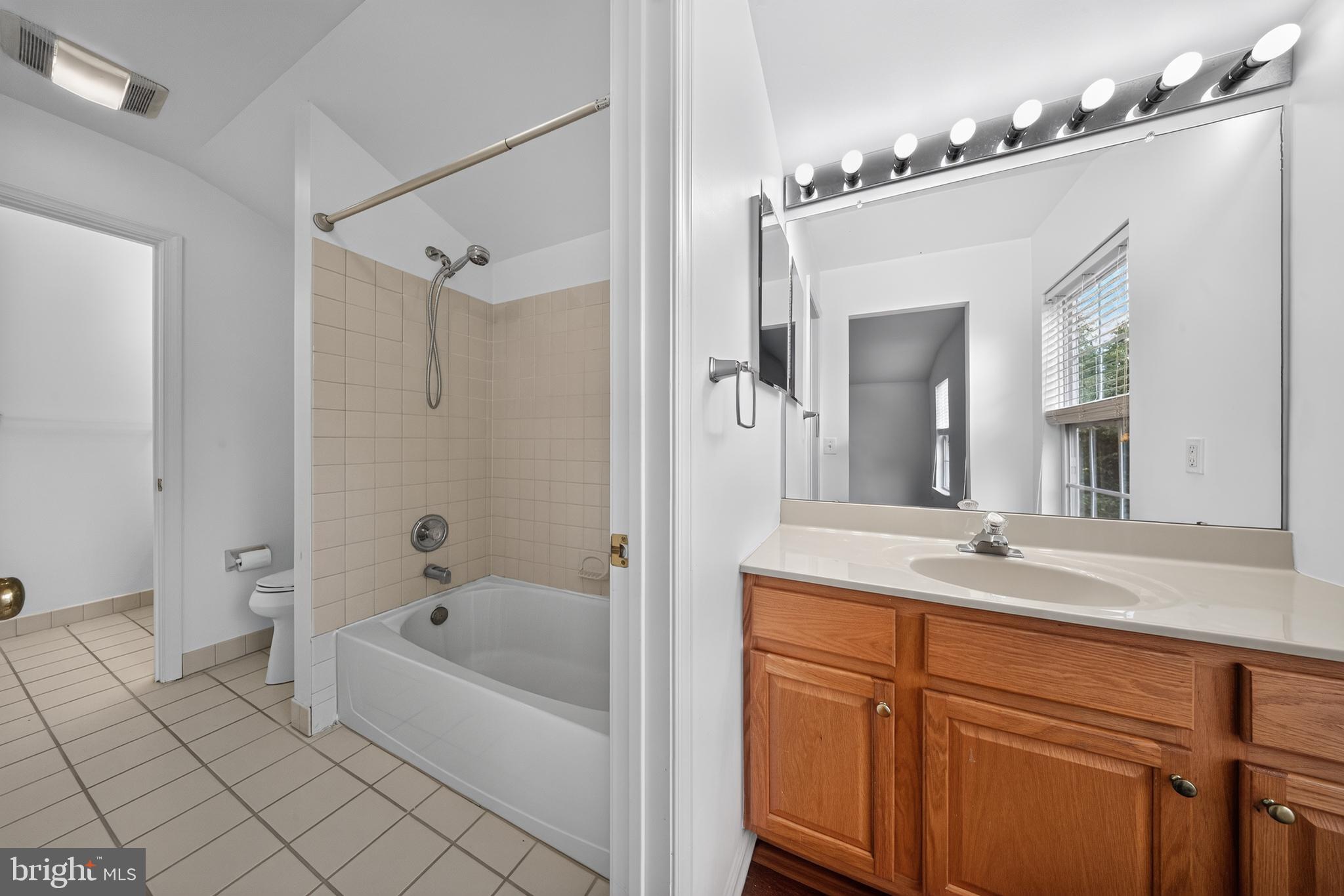 28 Sutton Court Pennington, NJ 08534 - Photo 25 of 30