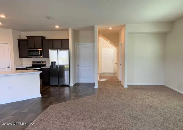 $2,350 | 15747 Equine Gait Drive, Jacksonville, FL 32234