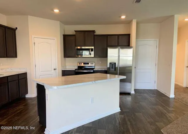 $2,350 | 15747 Equine Gait Drive, Jacksonville, FL 32234