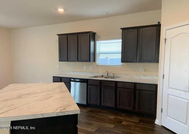 $2,350 | 15747 Equine Gait Drive, Jacksonville, FL 32234