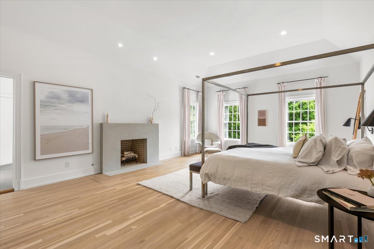 256 Country Club Road New Canaan, CT 06840 - Photo 23 of 40