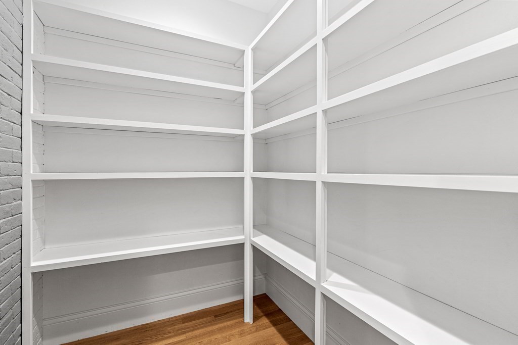 65 Crest Road Wellesley, MA 02482 - Photo 12 of 38