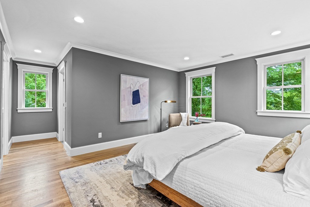 65 Crest Road Wellesley, MA 02482 - Photo 19 of 38