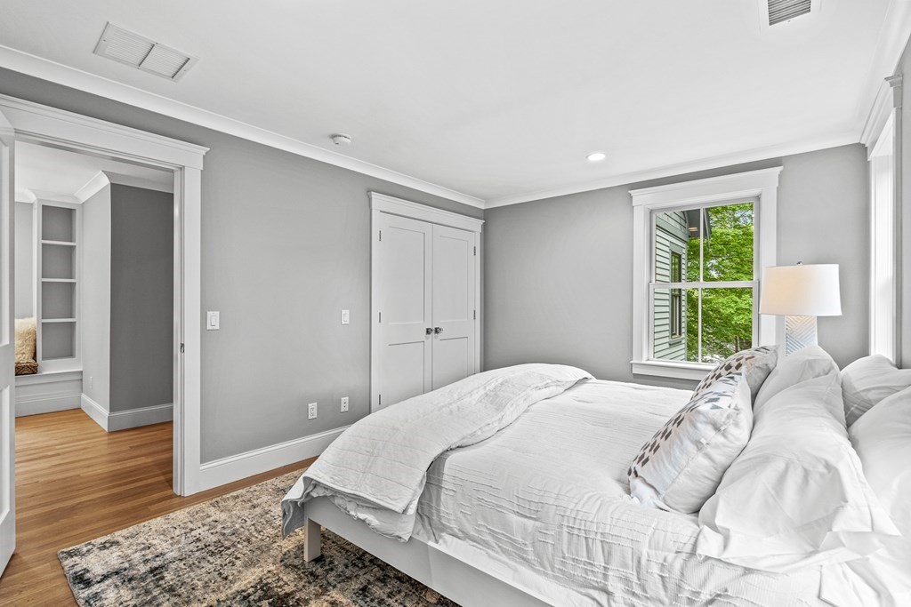 65 Crest Road Wellesley, MA 02482 - Photo 22 of 38