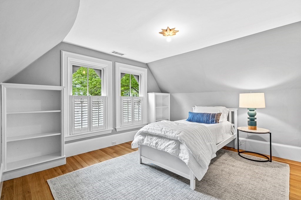 65 Crest Road Wellesley, MA 02482 - Photo 24 of 38