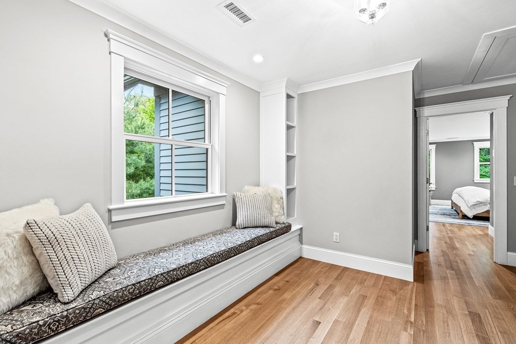 65 Crest Road Wellesley, MA 02482 - Photo 29 of 38