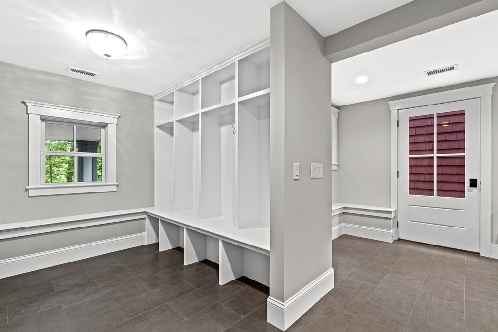 65 Crest Road Wellesley, MA 02482 - Photo 30 of 38