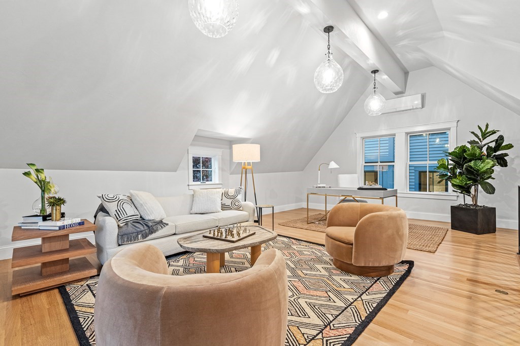 65 Crest Road Wellesley, MA 02482 - Photo 36 of 38