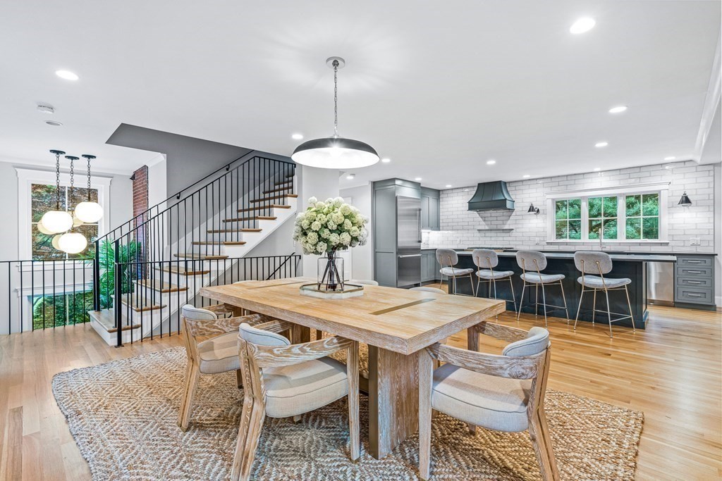 65 Crest Road Wellesley, MA 02482 - Photo 10 of 38