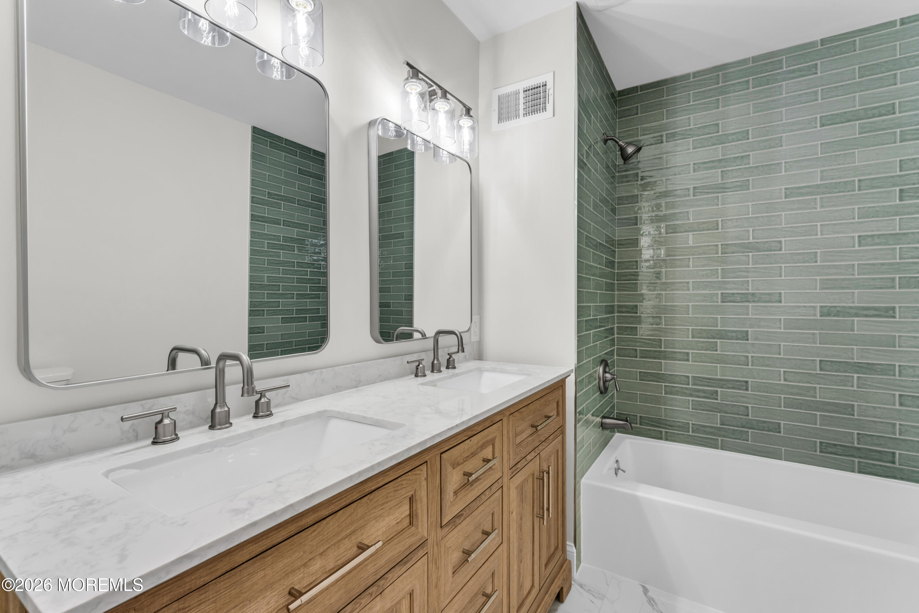 210 Keller Street Bayville, NJ 08721 - Photo 13 of 30 photos_high_resolution_HOM04336