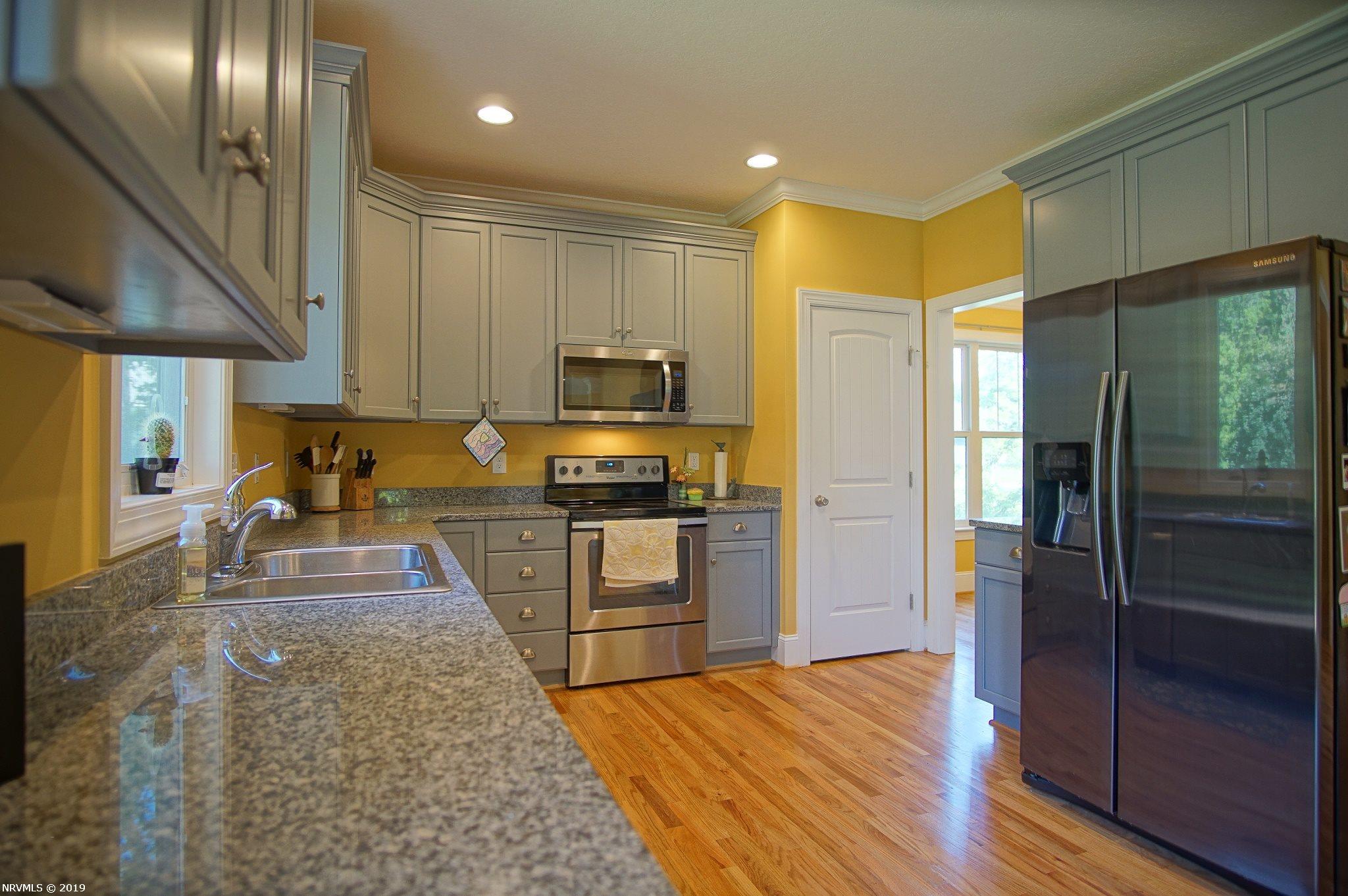 1913 Shadow Lake Road Blacksburg, VA 24060 - Photo 14 of 61 Gallery Image 14
