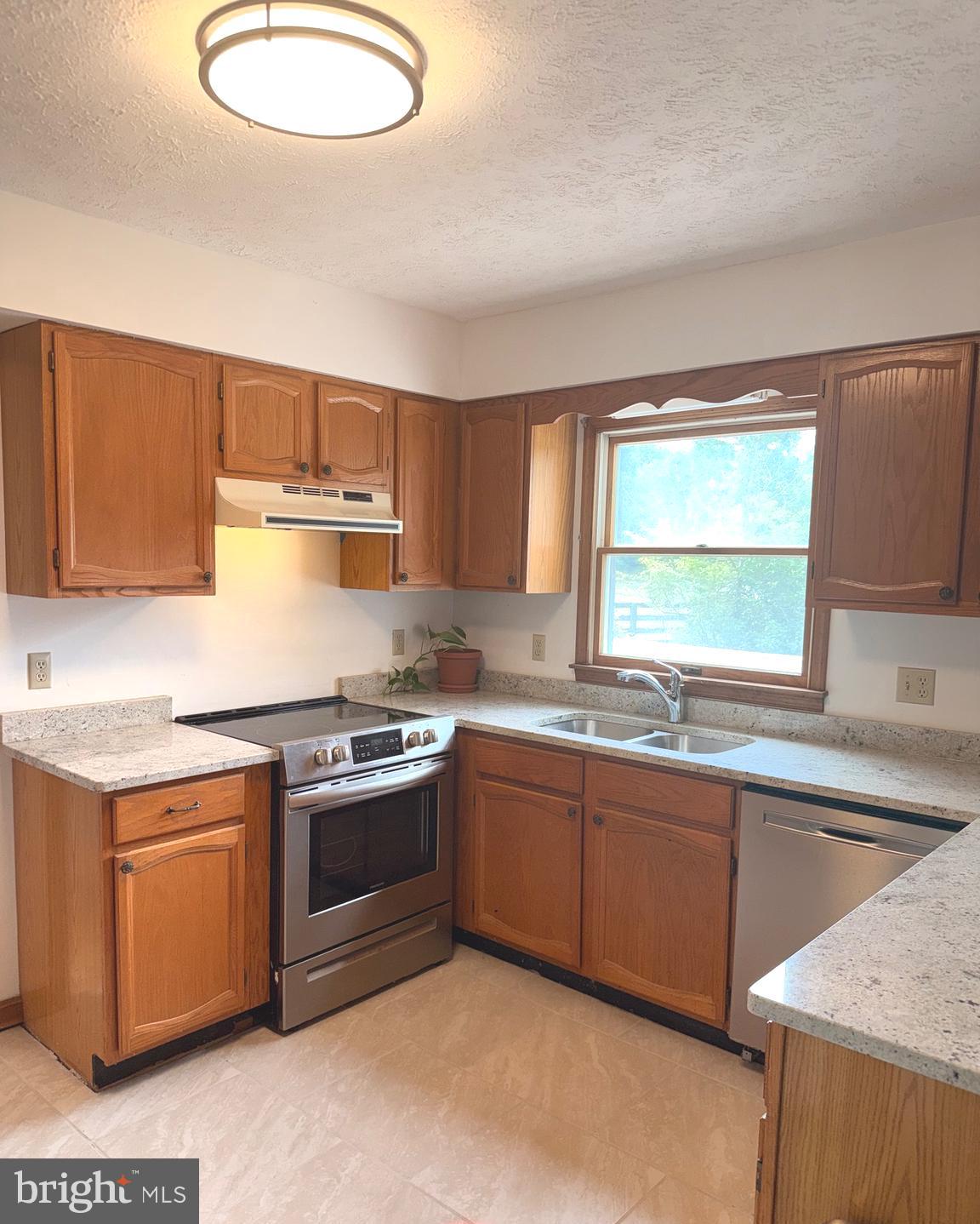 1503 Senseny Road Berryville, VA 22611 - Photo 7 of 12