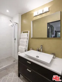 $2,999,000 | 10915 Ayres Avenue, Los Angeles, CA 90064