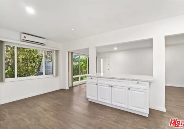 $2,999,000 | 10915 Ayres Avenue, Los Angeles, CA 90064