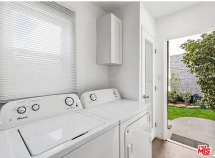 $2,999,000 | 10915 Ayres Avenue, Los Angeles, CA 90064