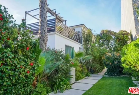 $2,999,000 | 10915 Ayres Avenue, Los Angeles, CA 90064