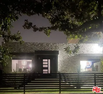 $2,999,000 | 10915 Ayres Avenue, Los Angeles, CA 90064