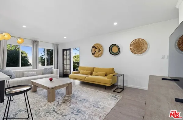 $2,999,000 | 10915 Ayres Avenue, Los Angeles, CA 90064