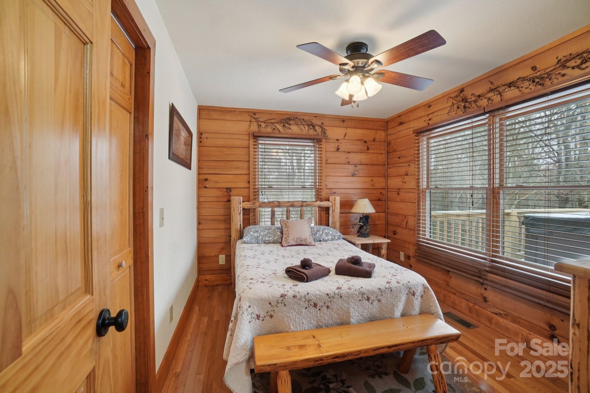 804 Ledbetter Road Robbinsville, NC 28771 - Photo 19 of 27 a dining room with furniture and window