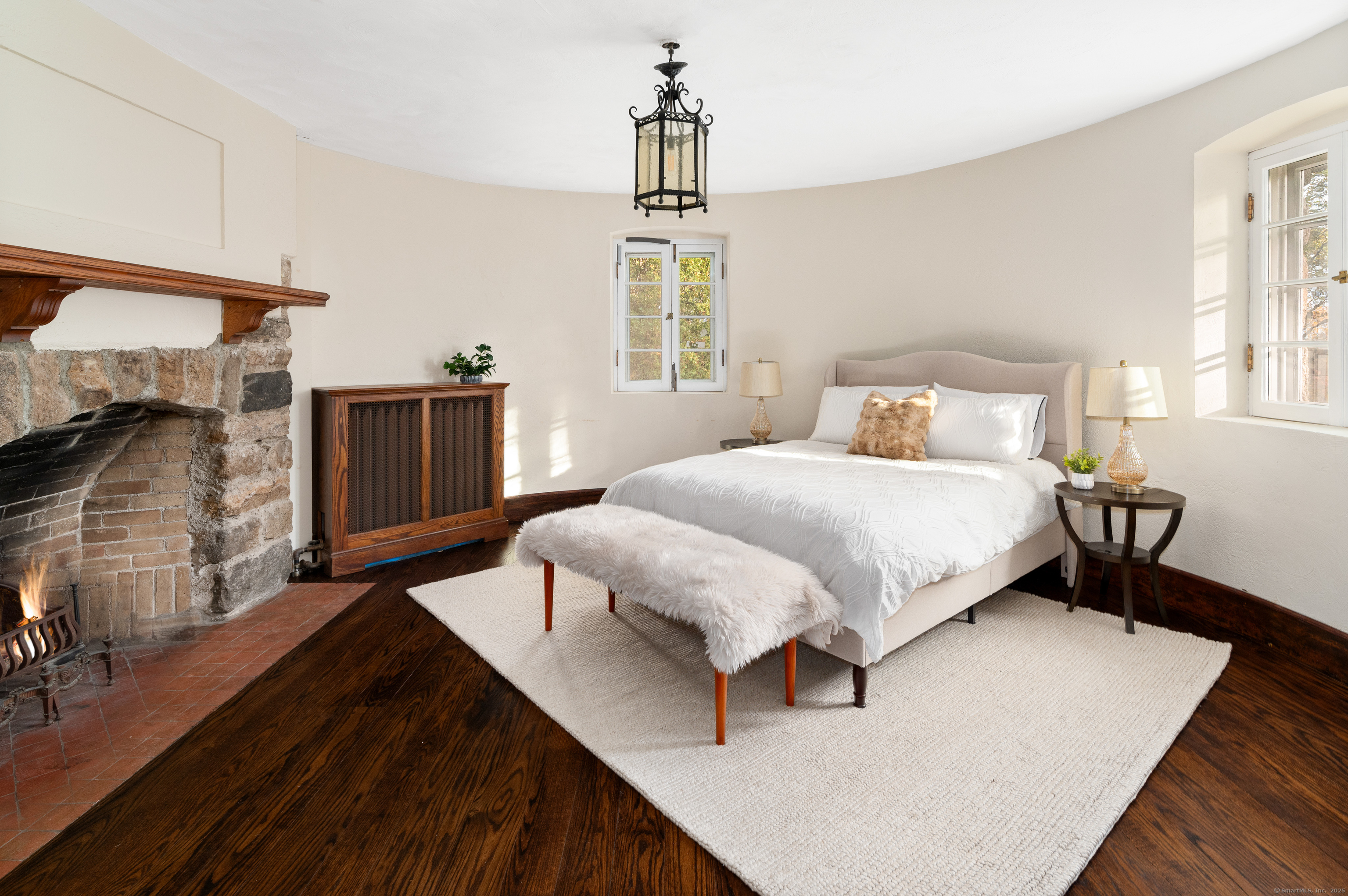 271 Hunting Ridge Road Stamford, CT 06903 - Photo 25 of 40 a bedroom with a bed and a window