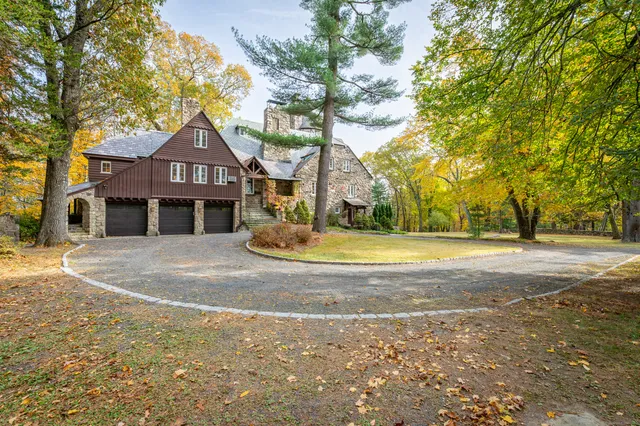 $2,150,000 | 271 Hunting Ridge Road, Stamford, CT 06903