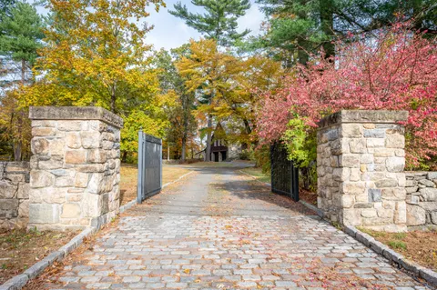 $2,150,000 | 271 Hunting Ridge Road, Stamford, CT 06903