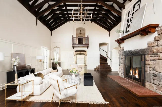 $2,150,000 | 271 Hunting Ridge Road, Stamford, CT 06903