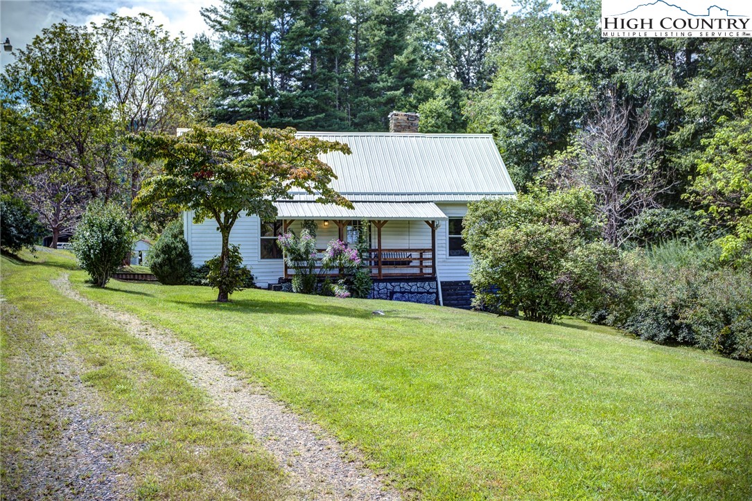 604 Colvard Farm Road Jefferson, NC 28640 - Photo 4 of 39 Gallery Image 4