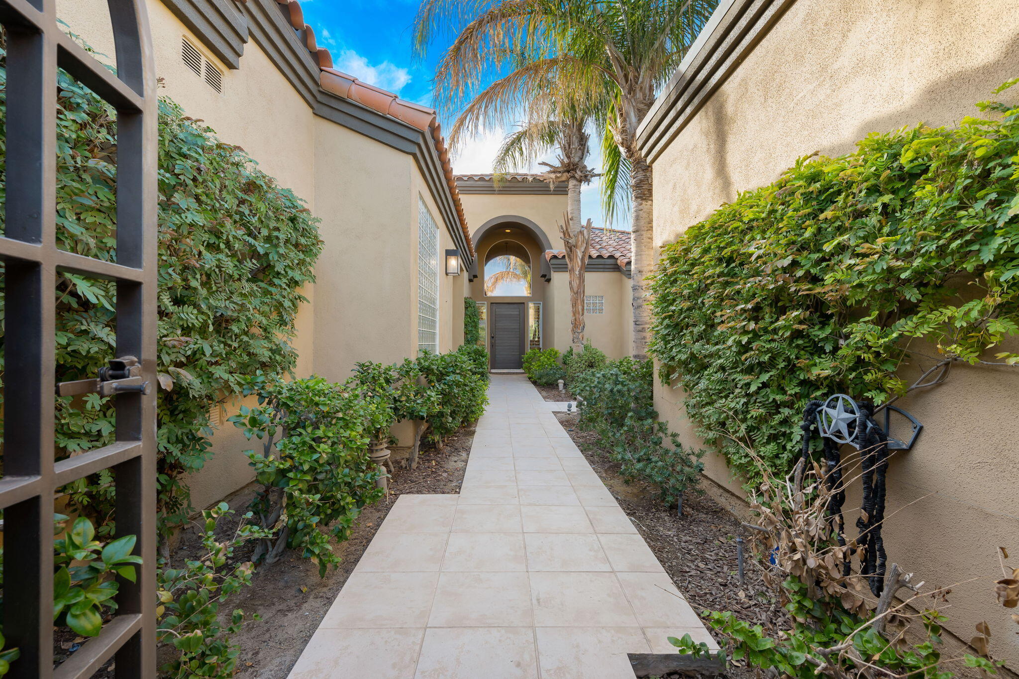 56685 Merion La Quinta, CA 92253 - Photo 17 of 82 F44FAF5B-38A2-48E8-A90A-90EE122CF3C7