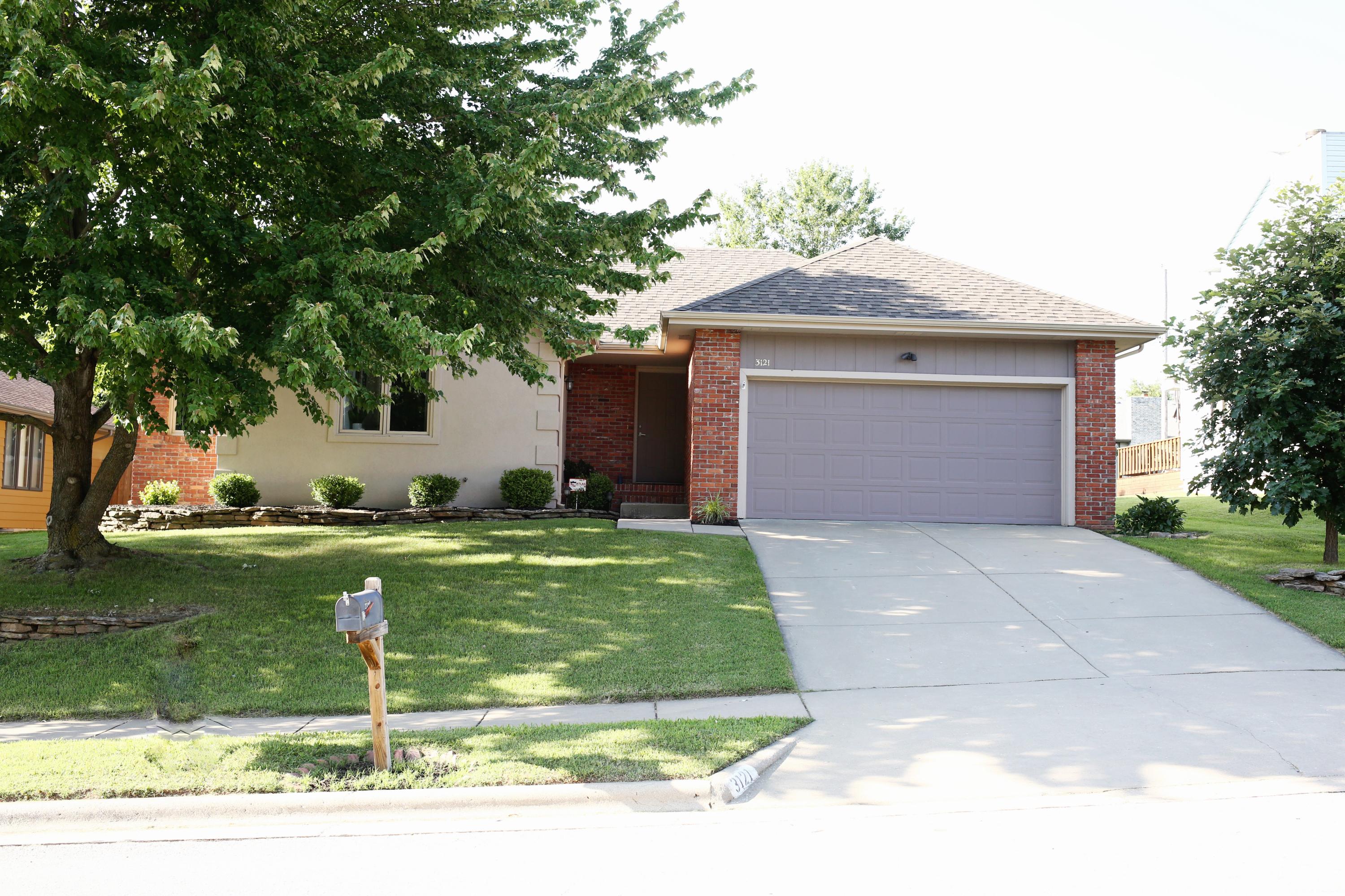 3121 East Swallow Street Springfield, MO 65804 - Photo 1 of 1 0I0B2748 - Copy