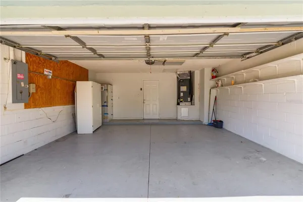 $2,350 | 40045 Palm Street, Lady Lake, FL 32159