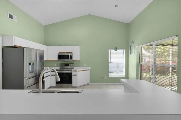 $2,350 | 40045 Palm Street, Lady Lake, FL 32159