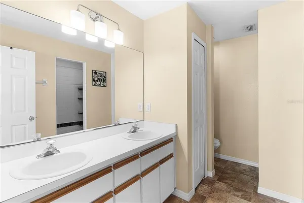 $2,350 | 40045 Palm Street, Lady Lake, FL 32159