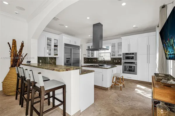 $40,000 | 2143 North Bay Road, Miami Beach, FL 33140