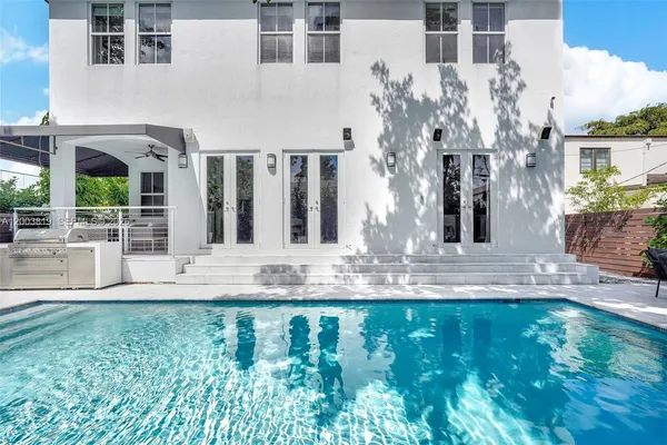 $40,000 | 2143 North Bay Road, Miami Beach, FL 33140