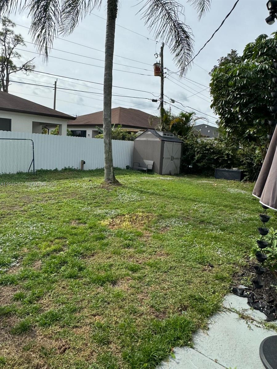 4820 Southwest 11th Court Plantation, FL 33317 - Photo 11 of 12